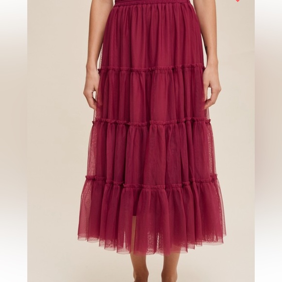 Flouncy Tiered Mesh Skirt in Maroon Berry - Picture 7 of 17